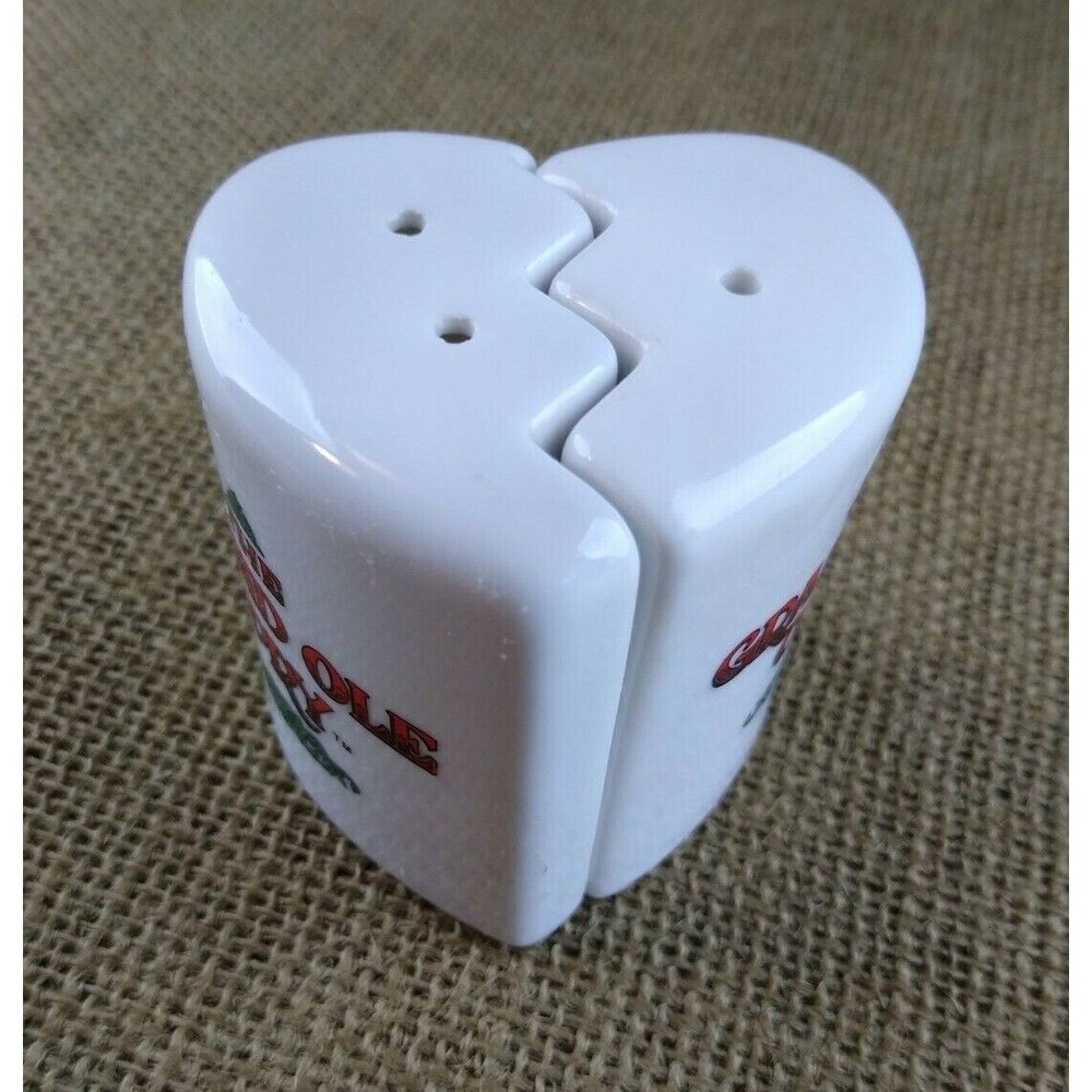 Vintage Grand Ole Opry Salt Pepper Shakers Souvenir Heart Shaped Opryland TN